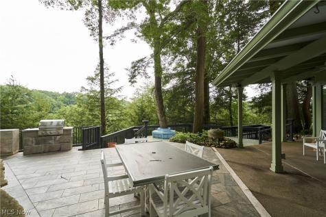 1200 Yellow Creek Lane Akron OH 44333