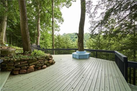 1200 Yellow Creek Lane Akron OH 44333