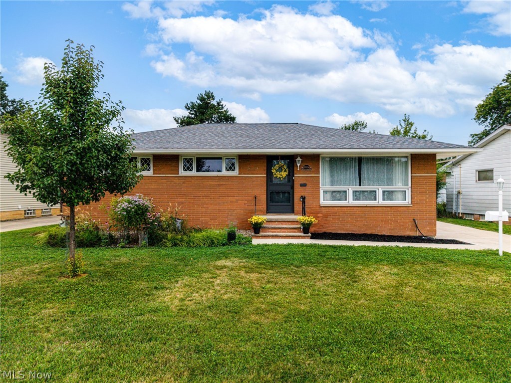 6904 Reid Drive Parma Heights OH 44130