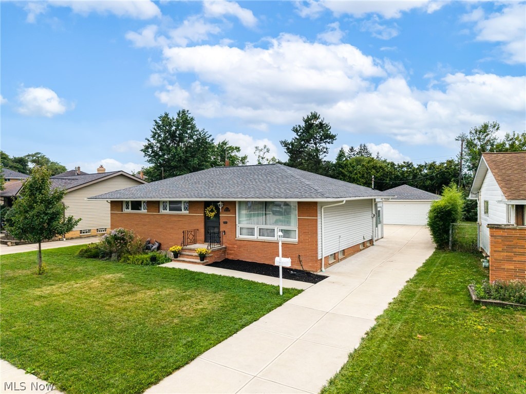 6904 Reid Drive Parma Heights OH 44130
