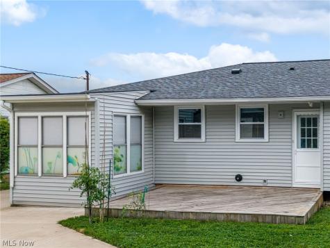 6904 Reid Drive Parma Heights OH 44130