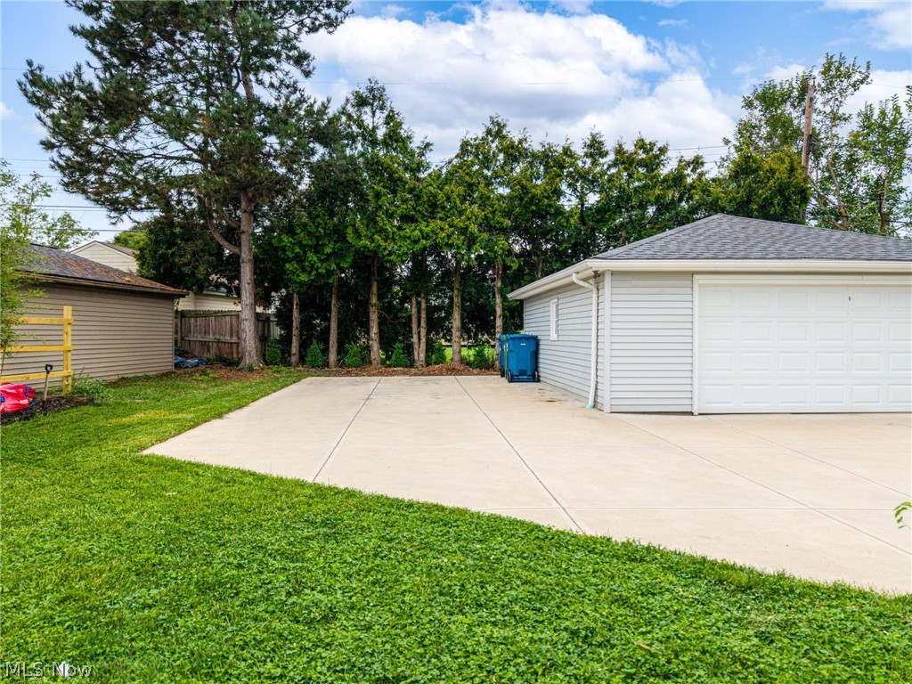 6904 Reid Drive Parma Heights OH 44130