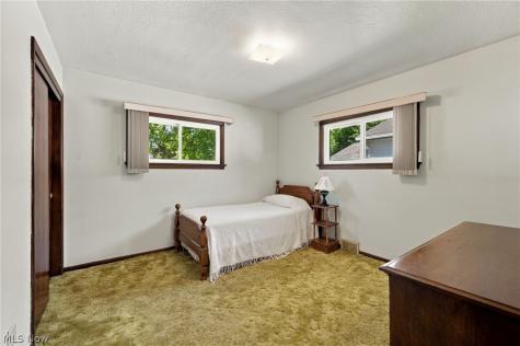 1578 Chelmsford Road Mayfield Heights OH 44124