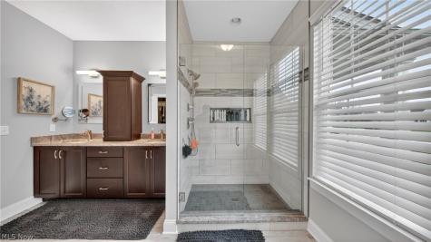 32646 Albion Drive Avon Lake OH 44012