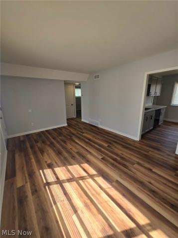 12408 Matherson Avenue Cleveland OH 44135