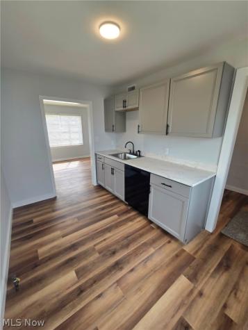 12408 Matherson Avenue Cleveland OH 44135