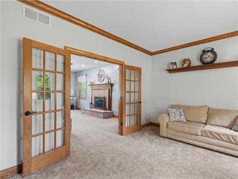 623 W Steels Corners Road Cuyahoga Falls OH 44223