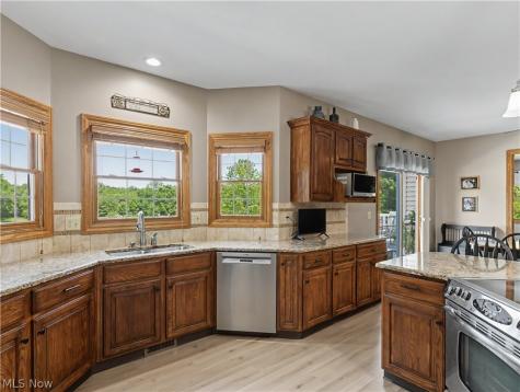 623 W Steels Corners Road Cuyahoga Falls OH 44223
