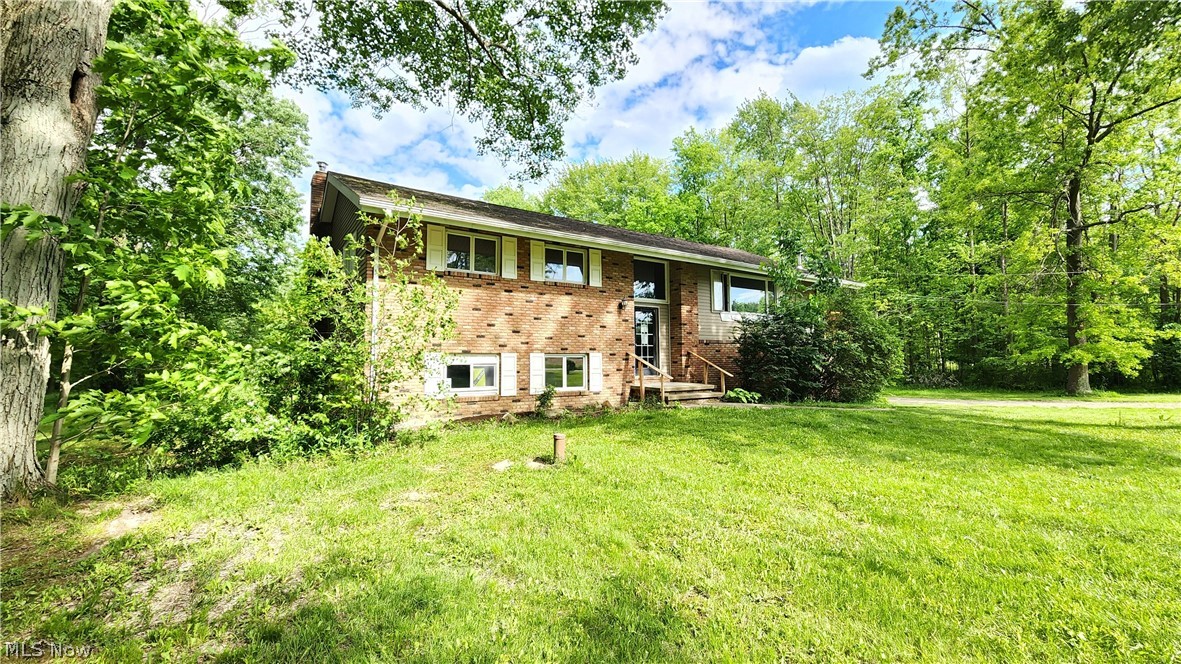 17866 Leggett Road Montville OH 44064