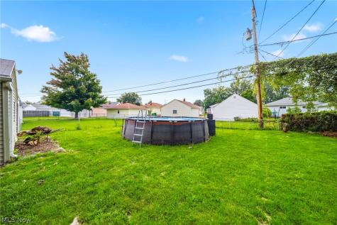 638 Pendley Road Willowick OH 44095