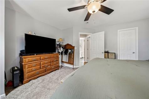 638 Pendley Road Willowick OH 44095
