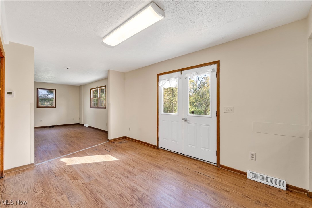 16519 Albion Road Strongsville OH 44136