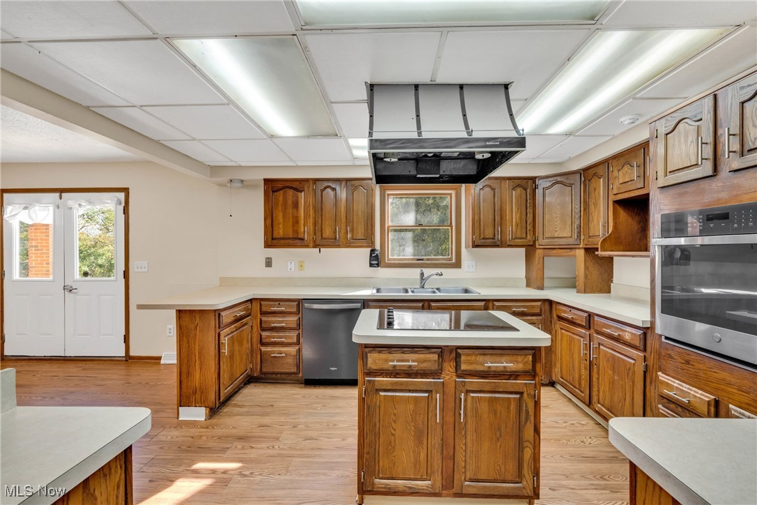 16519 Albion Road Strongsville OH 44136