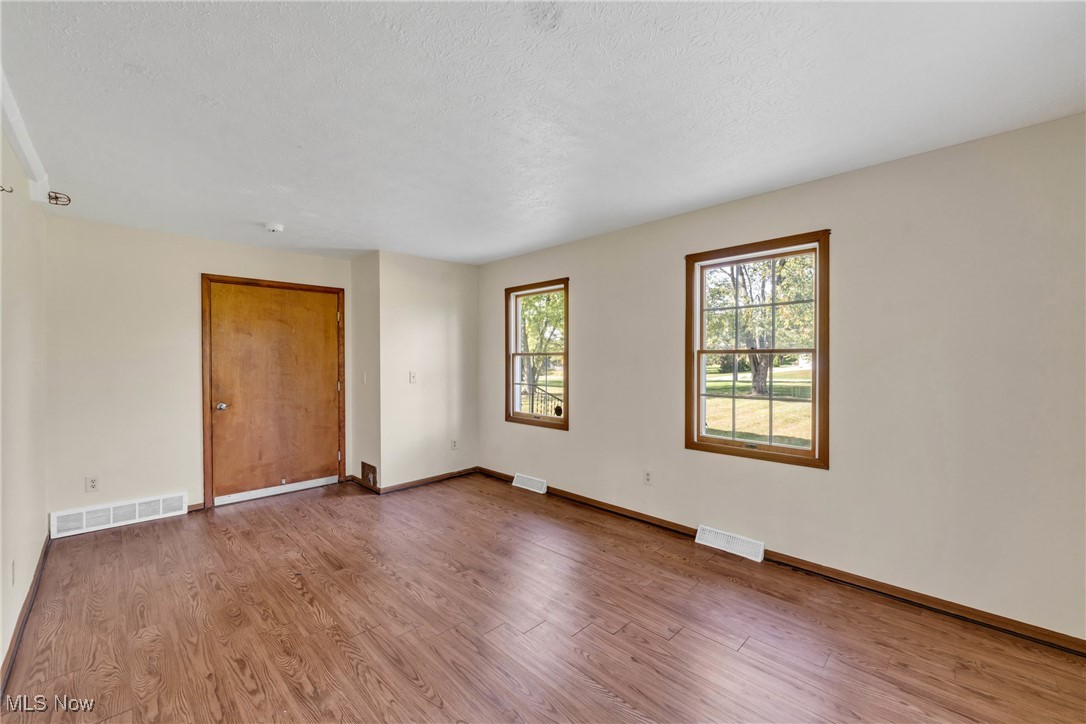 16519 Albion Road Strongsville OH 44136