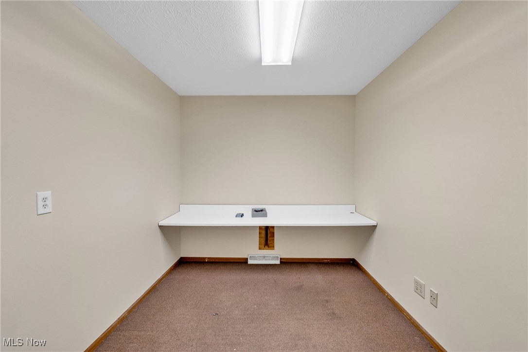 16519 Albion Road Strongsville OH 44136