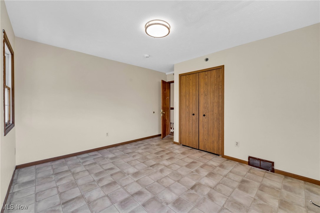 16519 Albion Road Strongsville OH 44136