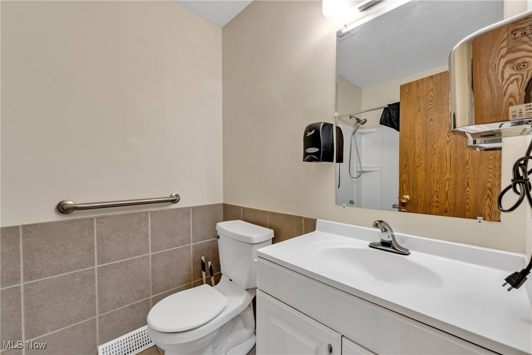 16519 Albion Road Strongsville OH 44136