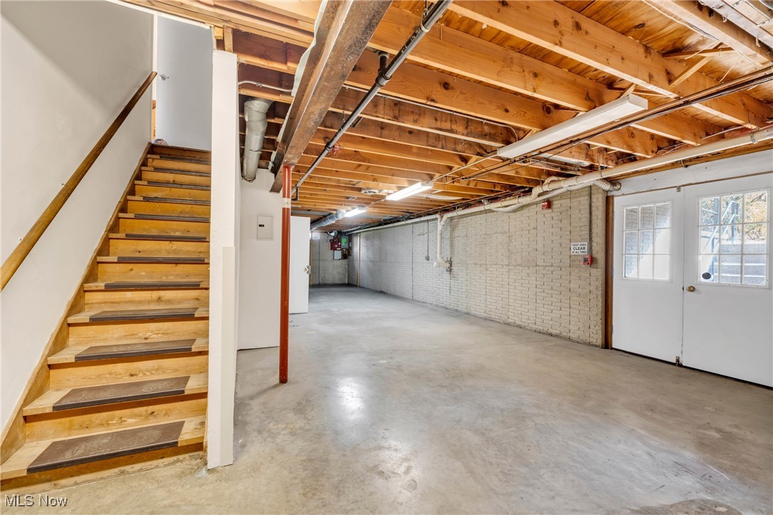 16519 Albion Road Strongsville OH 44136