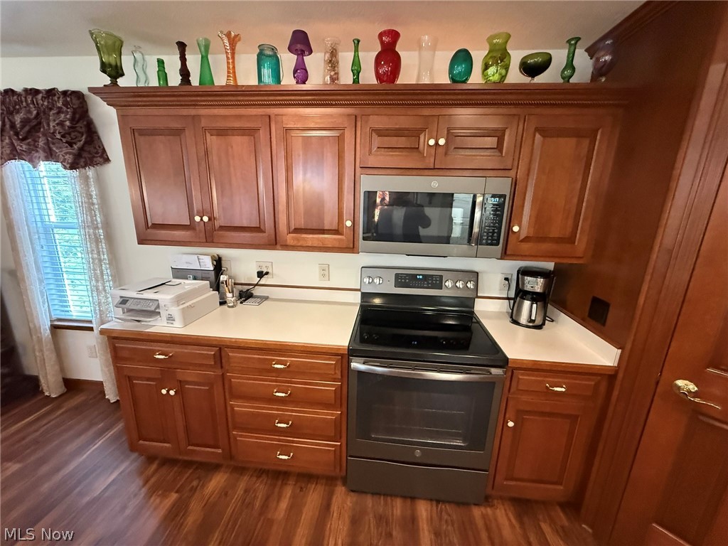 725 Dale Avenue NW Strasburg OH 44680