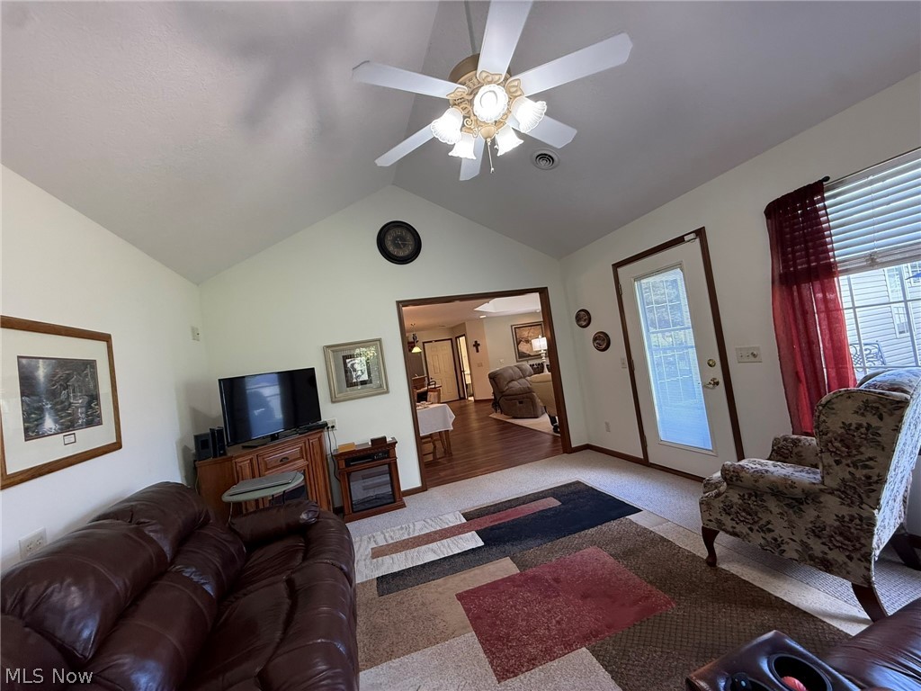 725 Dale Avenue NW Strasburg OH 44680