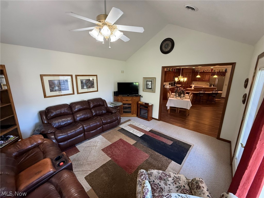 725 Dale Avenue NW Strasburg OH 44680