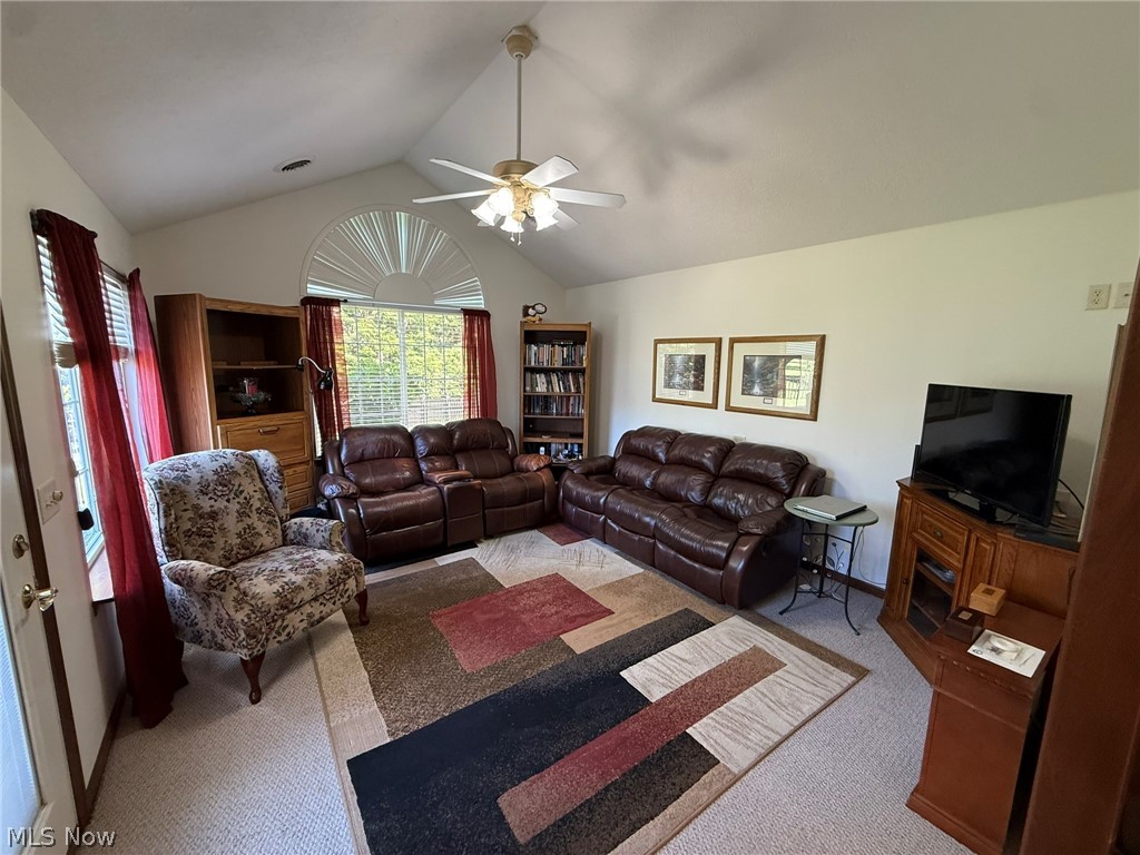 725 Dale Avenue NW Strasburg OH 44680