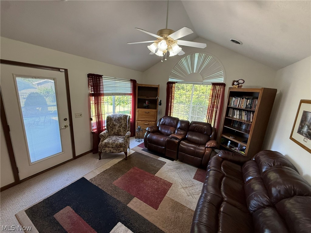 725 Dale Avenue NW Strasburg OH 44680