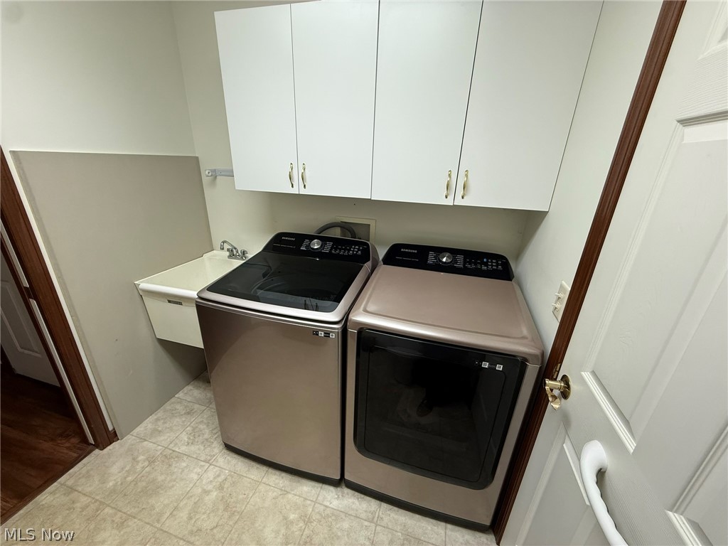 725 Dale Avenue NW Strasburg OH 44680
