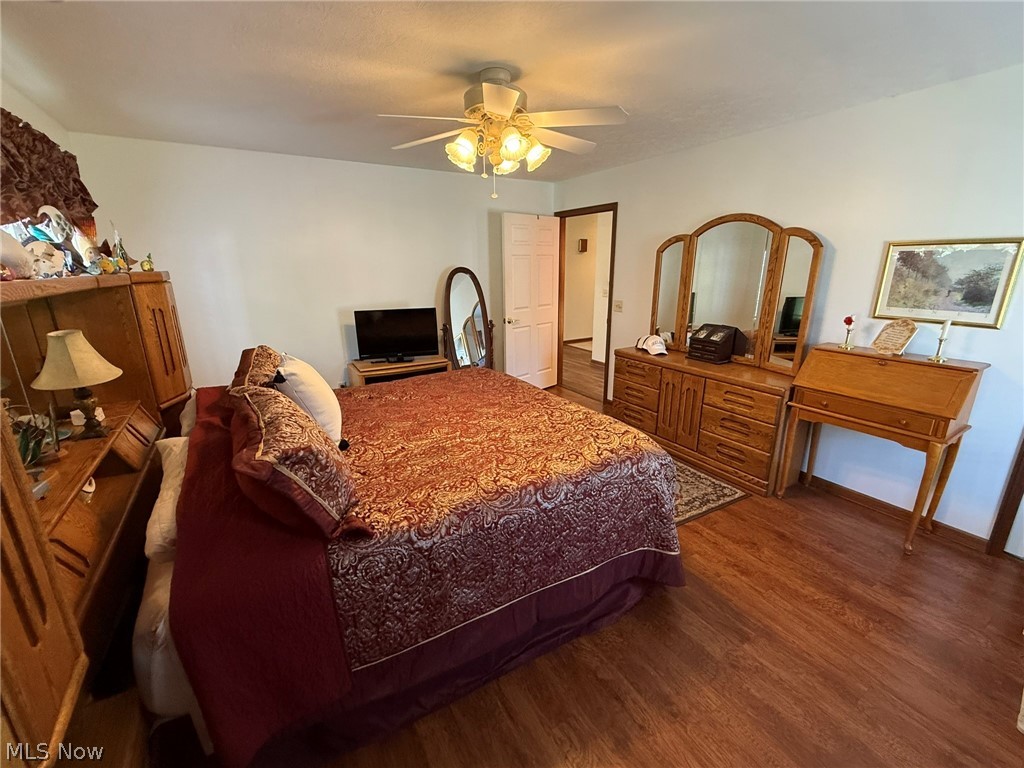 725 Dale Avenue NW Strasburg OH 44680