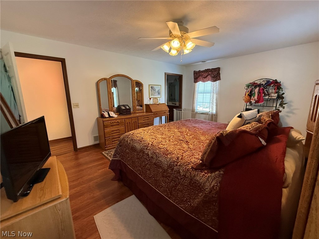 725 Dale Avenue NW Strasburg OH 44680