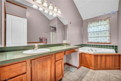 1138 Middlefield Trail Brunswick OH 44212