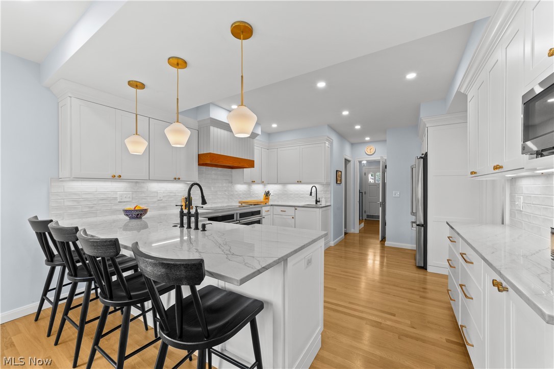 2674 Cranlyn Road Shaker Heights OH 44122