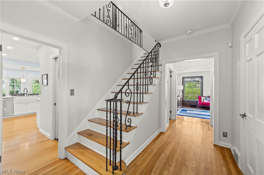 2674 Cranlyn Road Shaker Heights OH 44122