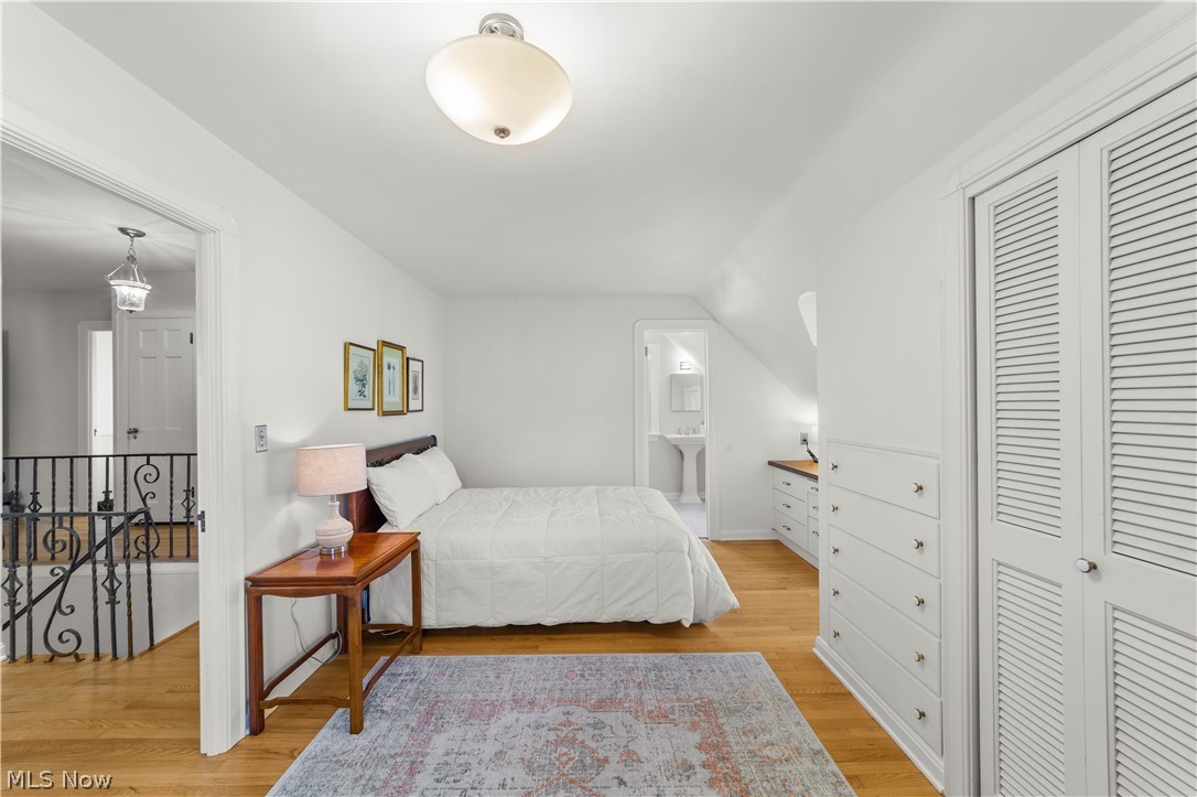 2674 Cranlyn Road Shaker Heights OH 44122