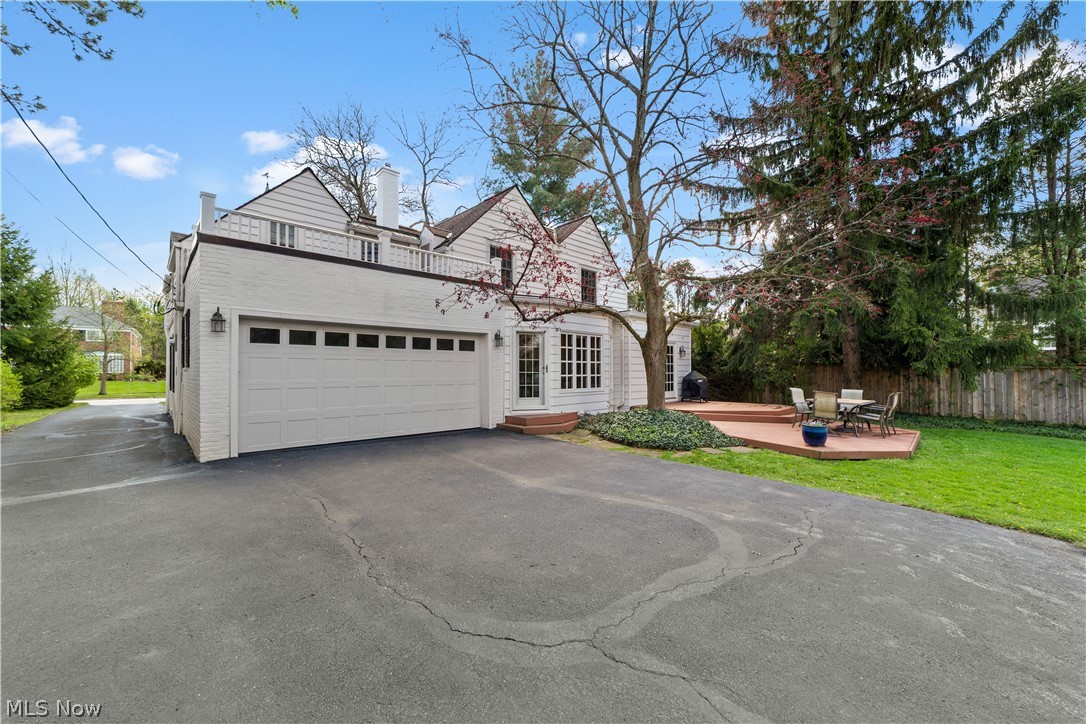 2674 Cranlyn Road Shaker Heights OH 44122