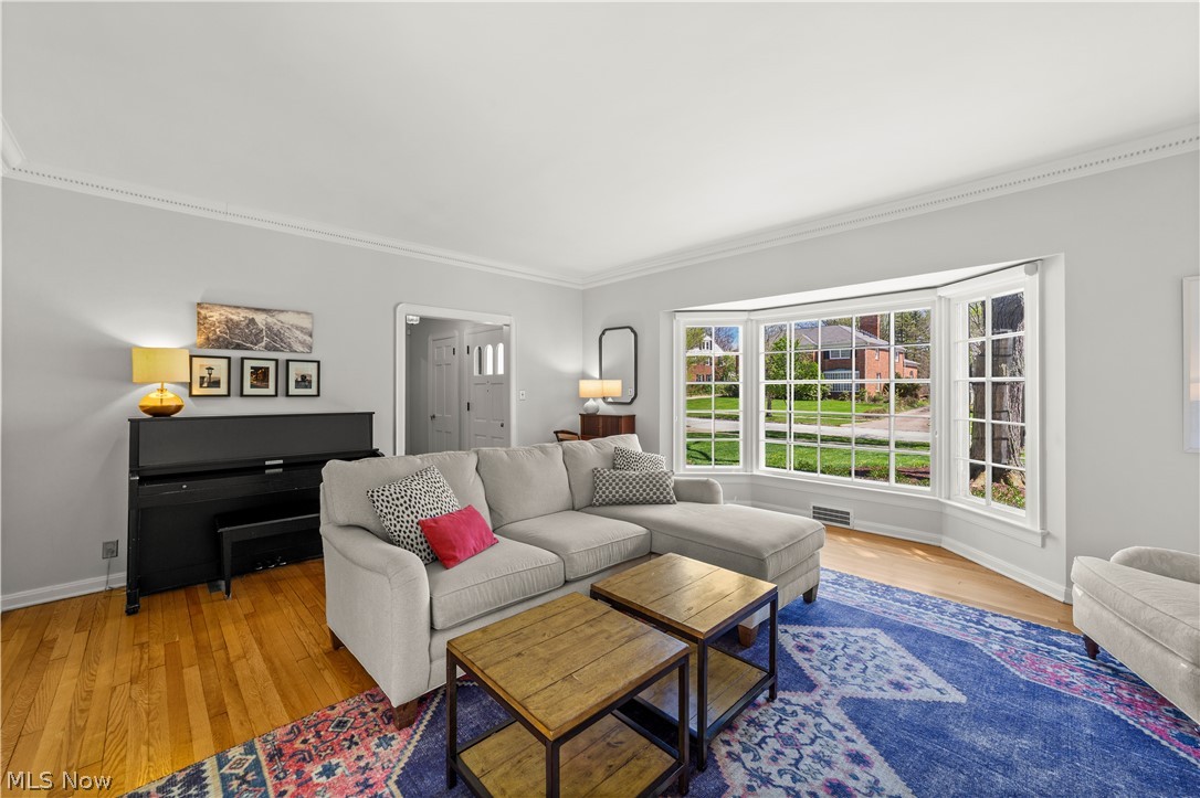2674 Cranlyn Road Shaker Heights OH 44122
