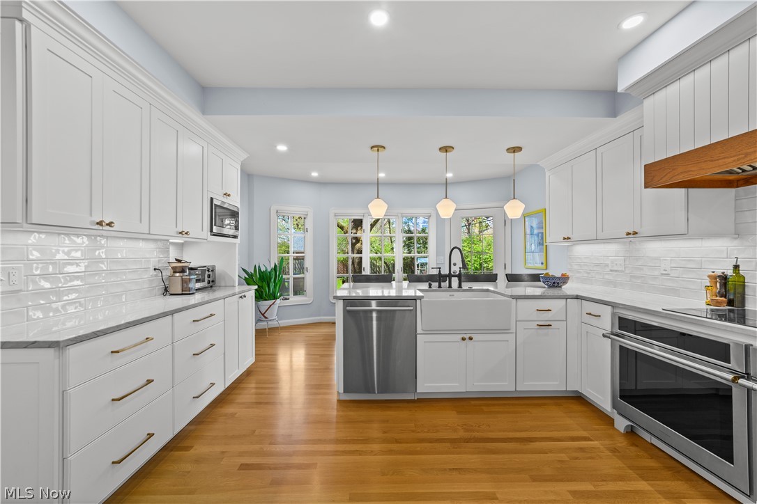 2674 Cranlyn Road Shaker Heights OH 44122