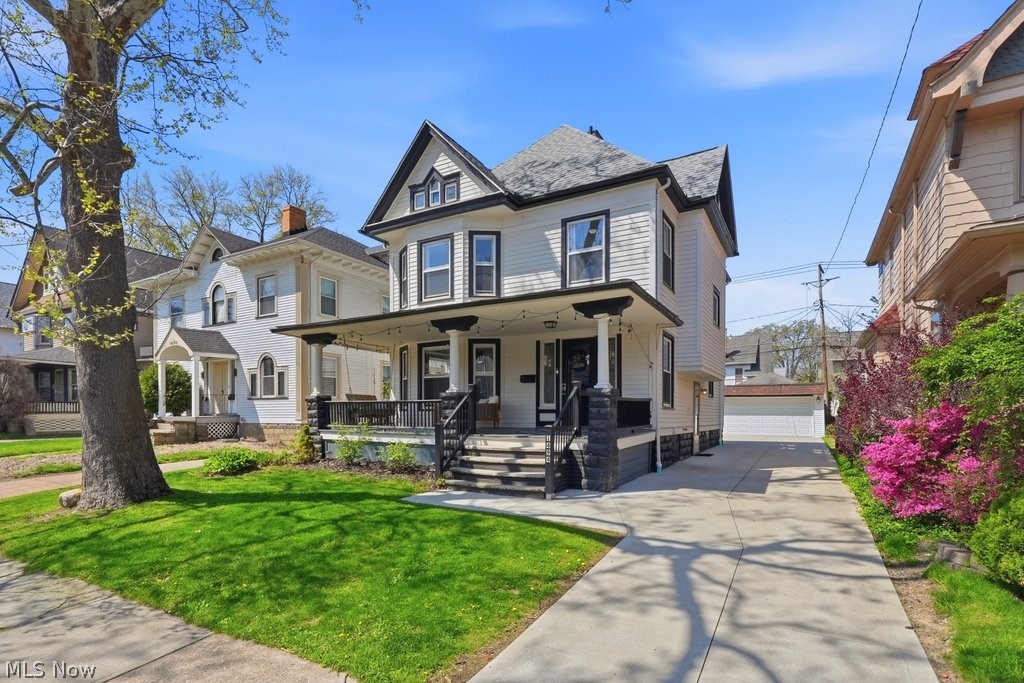 1494 Lincoln Avenue Lakewood OH 44107