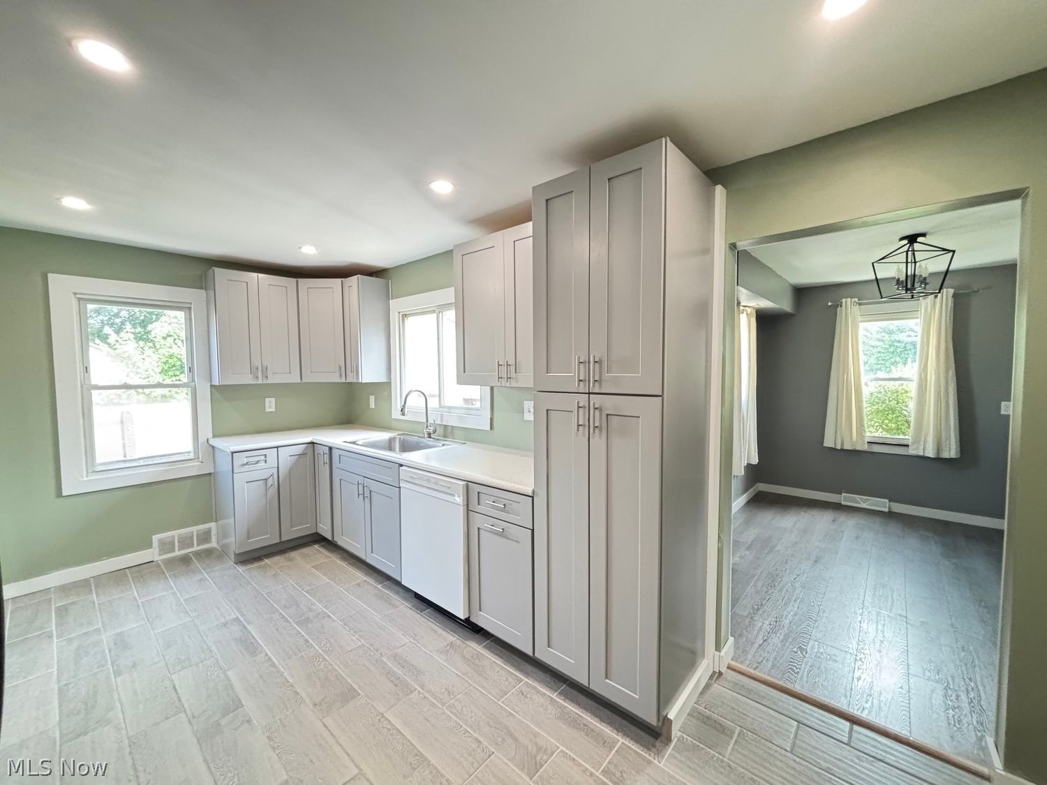 453 Manchester Avenue Youngstown OH 44509