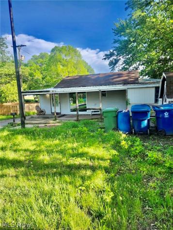 1030 Onondago Trail Akron OH 44312