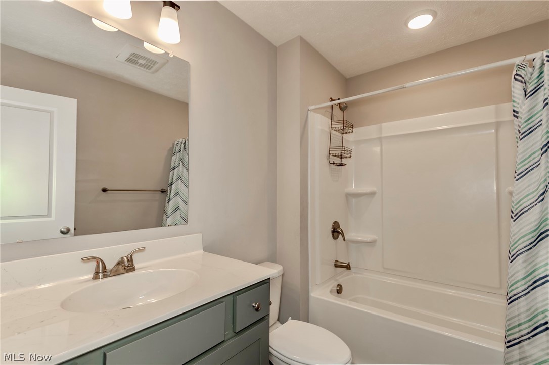 8860 Williams Road Chardon OH 44024
