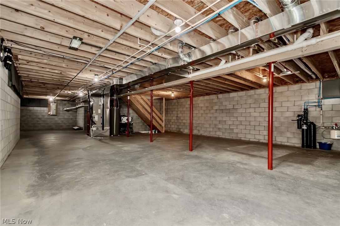 8860 Williams Road Chardon OH 44024