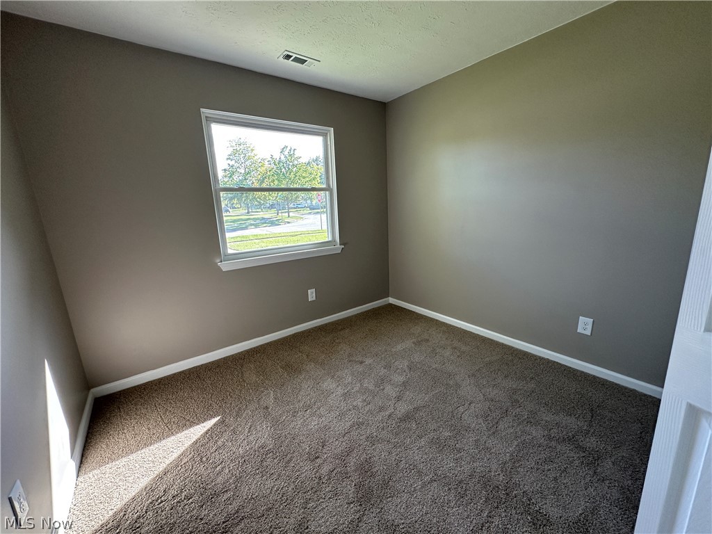 483 Myra Drive Chardon OH 44024