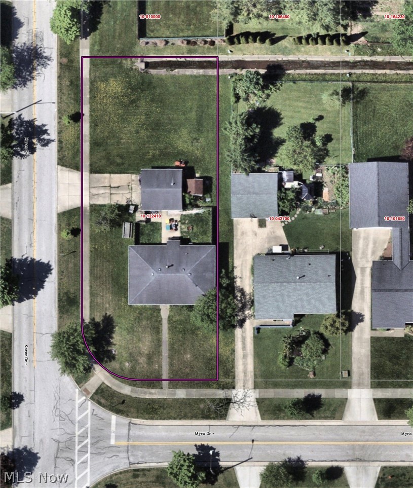 483 Myra Drive Chardon OH 44024