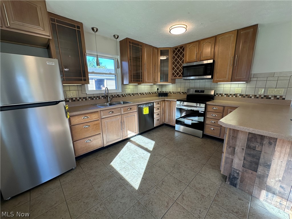 483 Myra Drive Chardon OH 44024