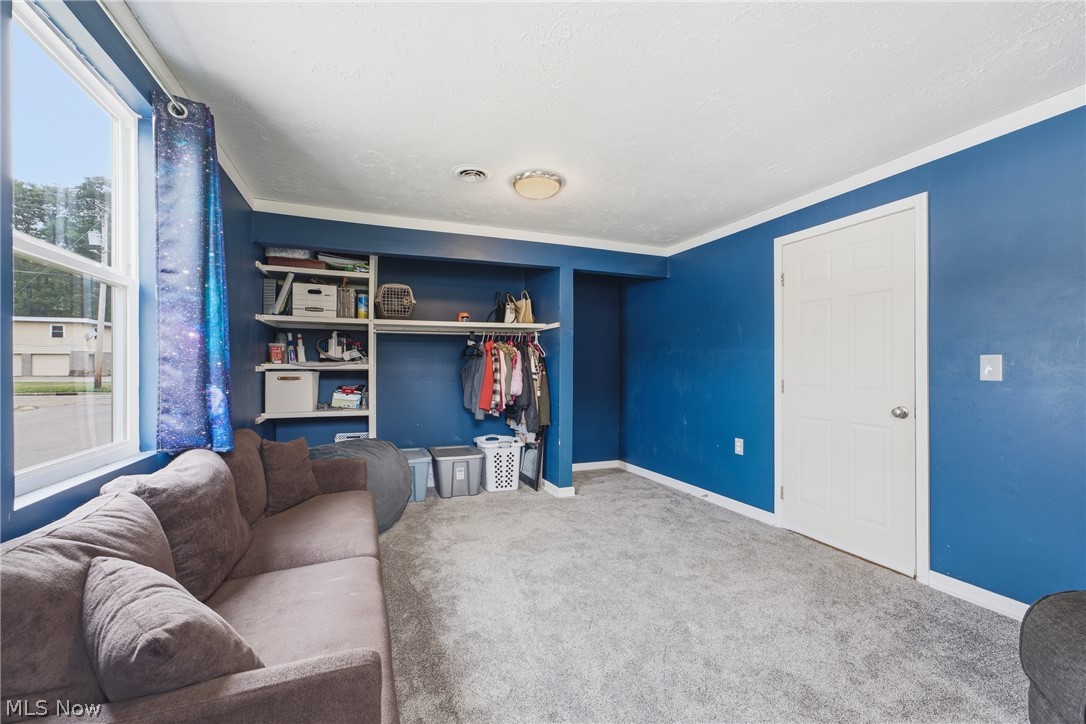 549 Mohican Street NE Brewster OH 44613