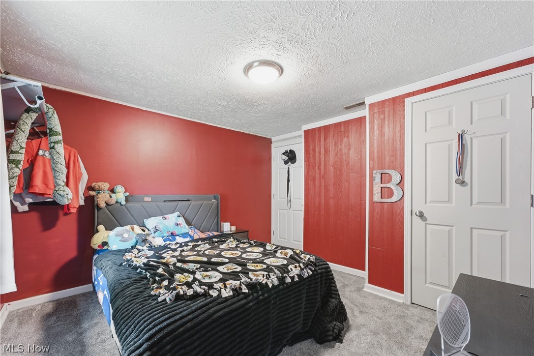 549 Mohican Street NE Brewster OH 44613