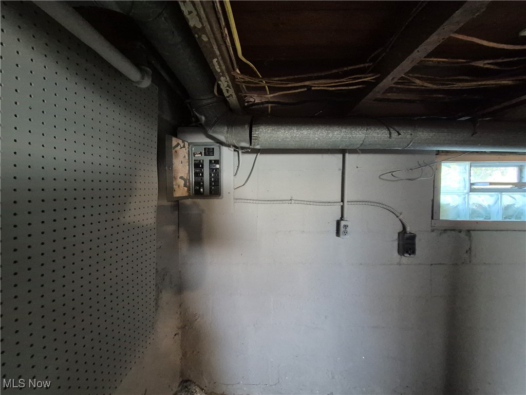 223 W 16th Street Lorain OH 44052