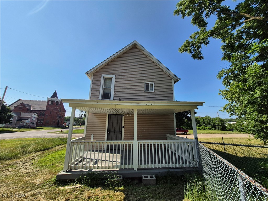 223 W 16th Street Lorain OH 44052