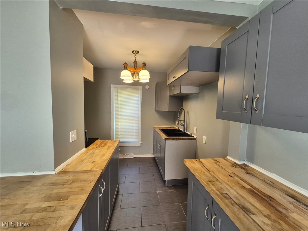 223 W 16th Street Lorain OH 44052